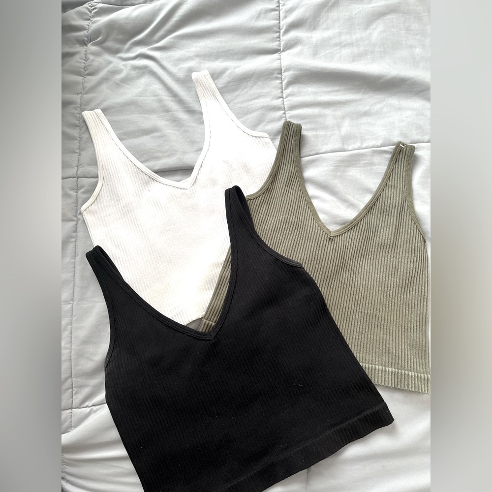 aura tank top cropped